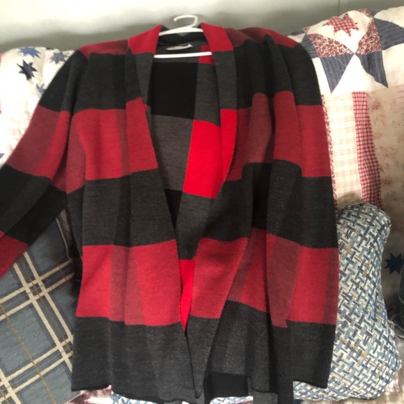 Jillian Nicole Jackets & Blazers - Jillian Nicole Sweater